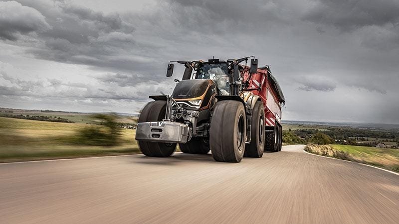 Innovative SmartTurn Technology Enhances Efficiency of Valtra S Series Tractors