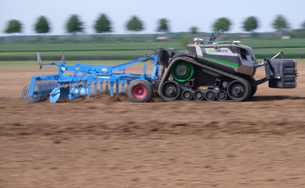 Fully Autonomous Tractor Unveiled at 2022 Consumer Electronics Show