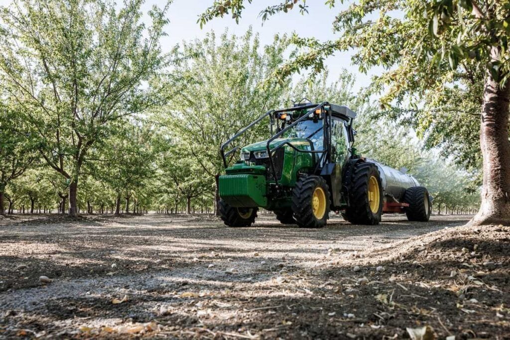 New 5ML Orchard Tractor Features Advanced Autonomy and Battery Technology